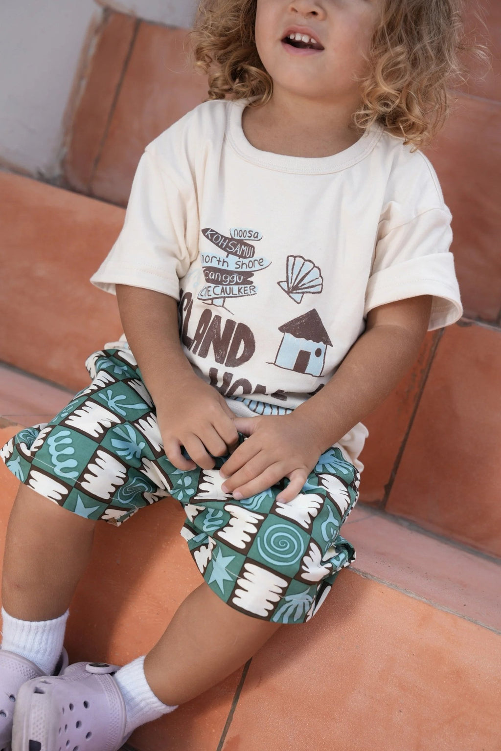 Traveller Tee White/Sugar – Reversible (Two tees in one) - LOKAL FOLK